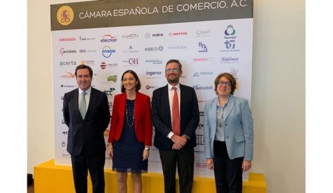 Desayuno de trabajo con la ministra de Industria, Comercio y Turismo, Reyes Maroto.