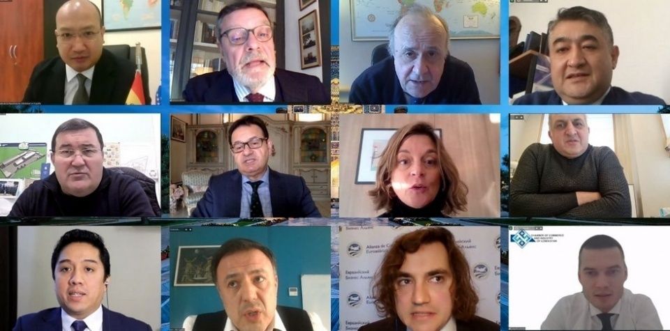 Mesa redonda “Uzbekistán: espacio para los negocios en Eurasia”.