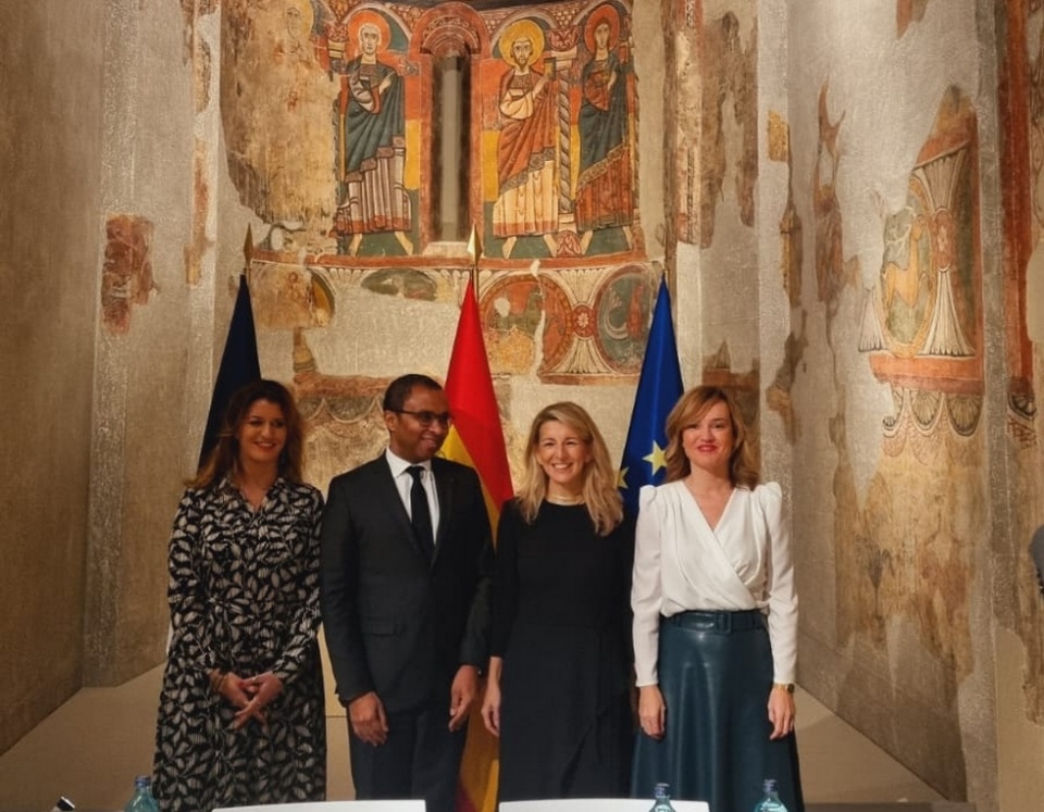 Cumbre con el Ministro francés Pap Ndiaye en la Cumbre Hispano Francesa.