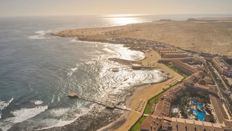 Secrets Bahía Real Resort & Spa es uno de los hoteles de 5 estrellas más emblemáticos de Fuerteventura.