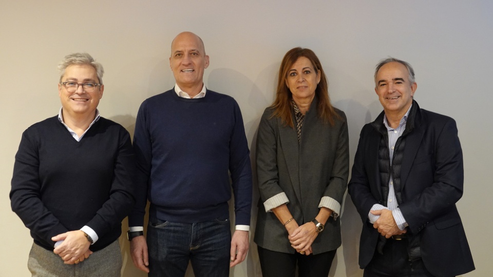 El director corporativo de Inversiones de COFIDES, Miguel Ángel Ladero; el director Económico Financiero de Aleatica, Gabriel Núñez; la directora de Operaciones de Deuda de COFIDES; y Pablo Ybañez, director Financiero de