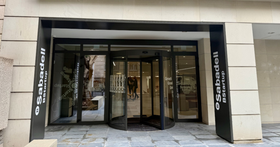 El nuevo hub, que cuenta con más de 1.000m2 y una veintena de profesionales altamente especializados. El nuevo hub, que cuenta con más de 1.000m2 y una veintena de profesionales altamente especializados.