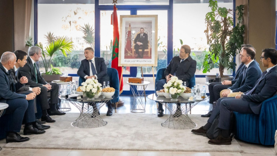 Canarias refuerza su posicionamiento estratégico en Marruecos con la firma de diez acuerdos. Canarias refuerza su posicionamiento estratégico en Marruecos con la firma de diez acuerdos.