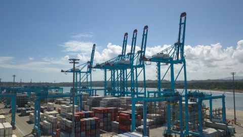 Terminal de Contenedores de Moín.