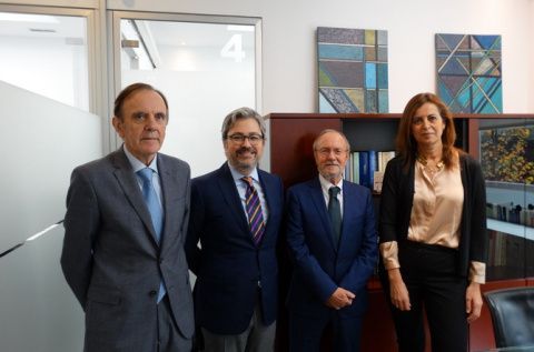 De izquierda a derecha, Manuel Somoza de la Fuente, Miguel Ángel Ladero, Luciano Martínez Covelo y Ana Cebrián.