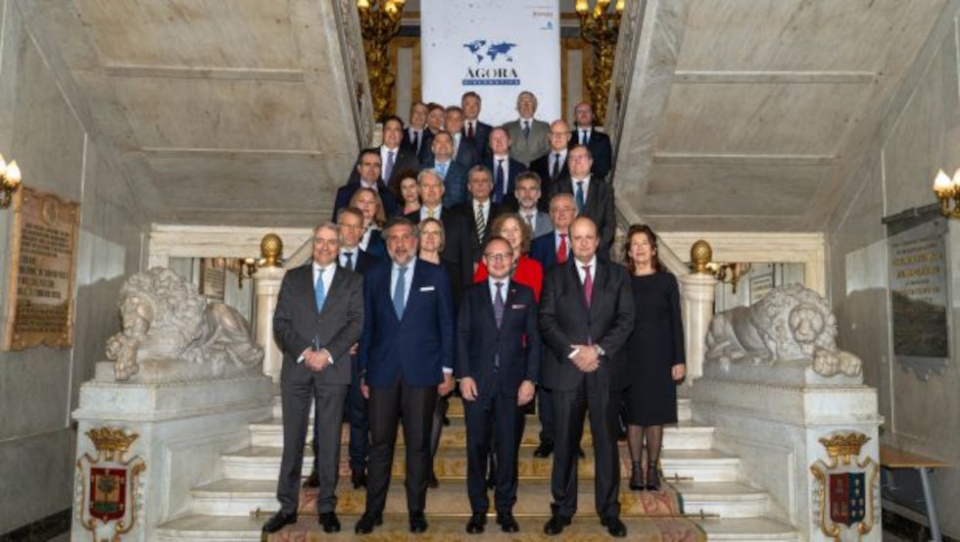 Encuentro de Ágora Diplomática con el jefe del Gobierno de Andorra y 18 embajadores europeos.