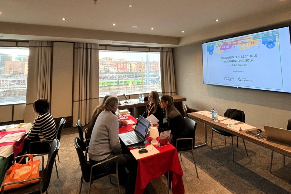 Andaluc&iacute;a TRADE impulsa el sector ELE en Italia: Mil&aacute;n y Tur&iacute;n.