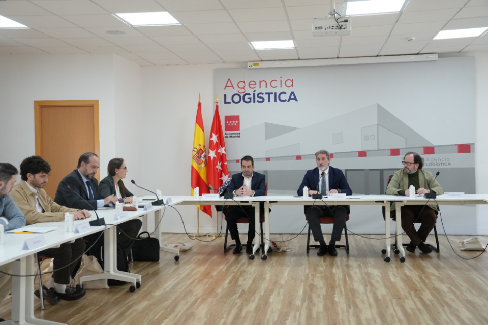 La Comunidad de Madrid y AECOC dise&ntilde;ar&aacute;n el nuevo Plan Estrat&eacute;gico Log&iacute;stico para impulsar la intermodalidad y la DUM