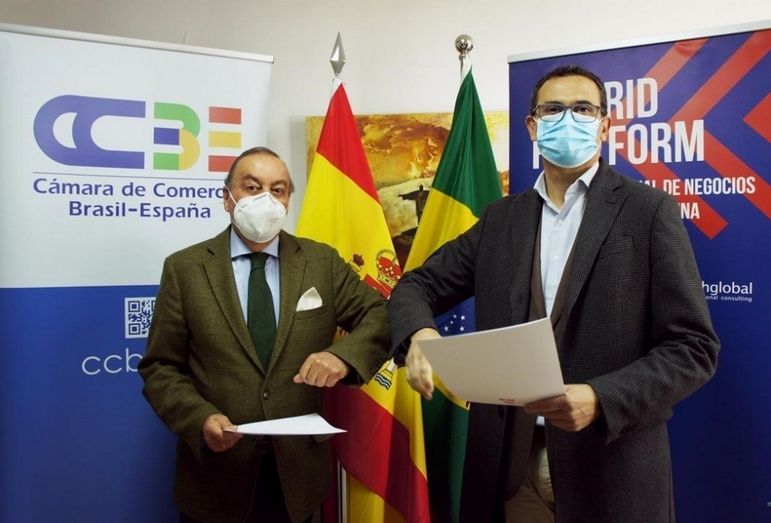 El Director Ejecutivo de la Cámara de Comercio Brasil-España, Don Antonio del Corro García-Lomas y el Director General de Madrid Platform, Carlos Morales.