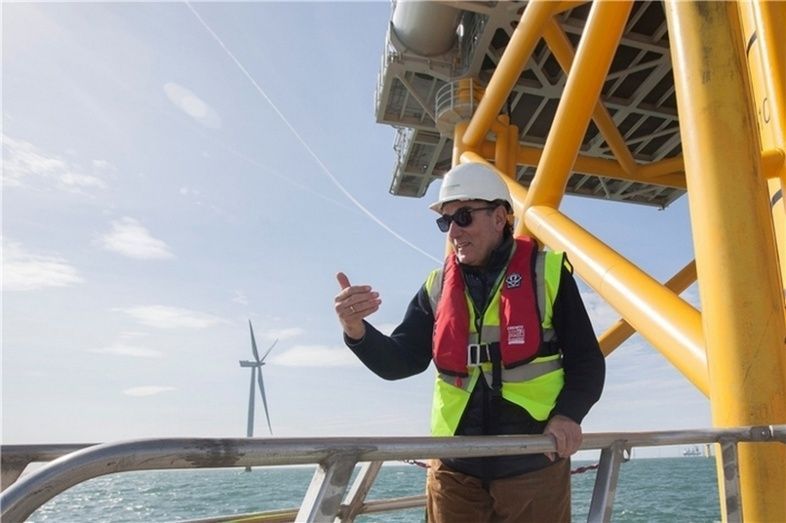 Ignacio Galan presidente de Iberdrola en uno de los parques eólicos marinos del grupo.