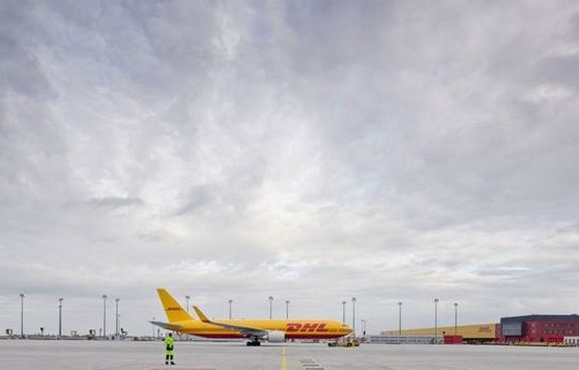 DHL Express, el proveedor líder mundial de servicios de transporte urgente.