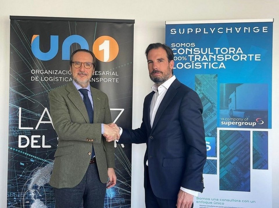 El acuerdo ha sido rubricado por el managing partner y cofundador de SupplyChange, Álvaro Ruiz de Gordoa; y por el presidente de UNO, Francisco Aranda.