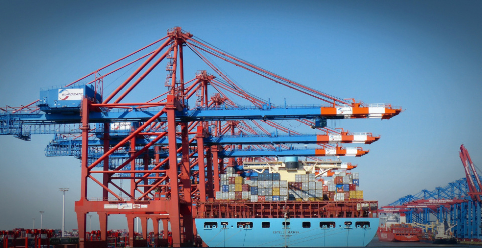 España reduce su déficit comercial un 35,2% en enero de 2026. España reduce su déficit comercial un 35,2% en enero de 2026.