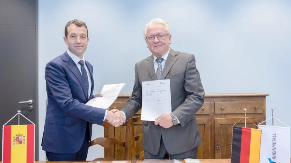 Rheinmetall e Indra refuerzan su unión para competir por un megacontrato de vehículos militares