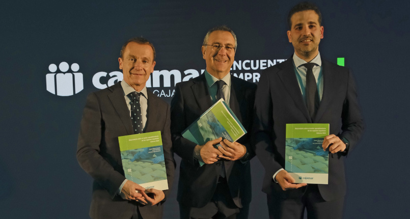 Ignacio Atance, Eduardo Baamonde y Sergio Hueso, en el encuentro empresarial extreme&ntilde;o.