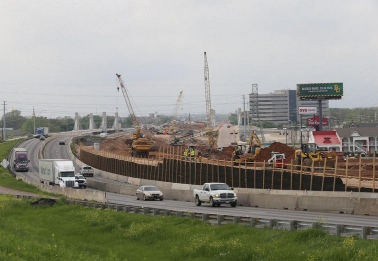 La autovía I-35, que atraviesa el estado de Texas desde la frontera con México hasta el límite con el estado de Oklahoma.