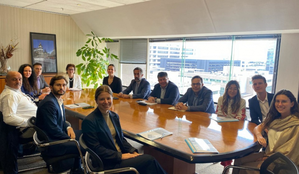 Reunión de la delegación con la Oficina Económica y Comercial de Sudáfrica.