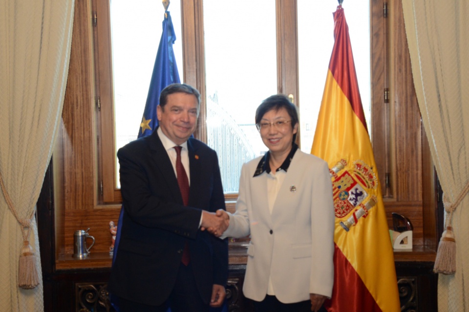 La firma del acuerdo.