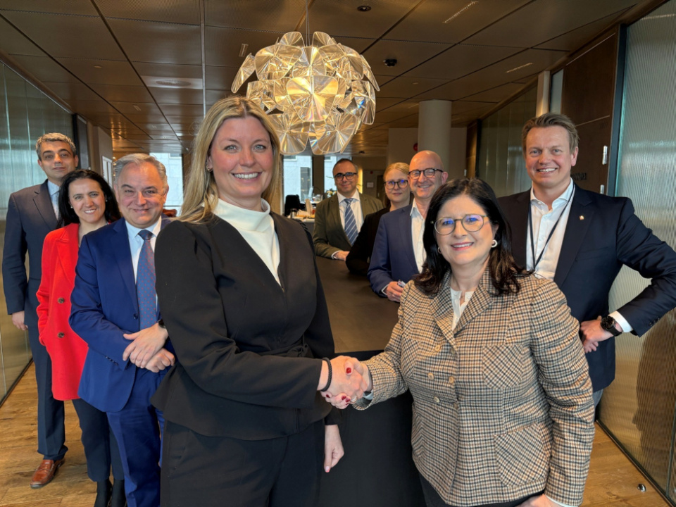 Indra y Kongsberg estrechan lazos en un programa naval estratégico para el eje Alemania-Noruega