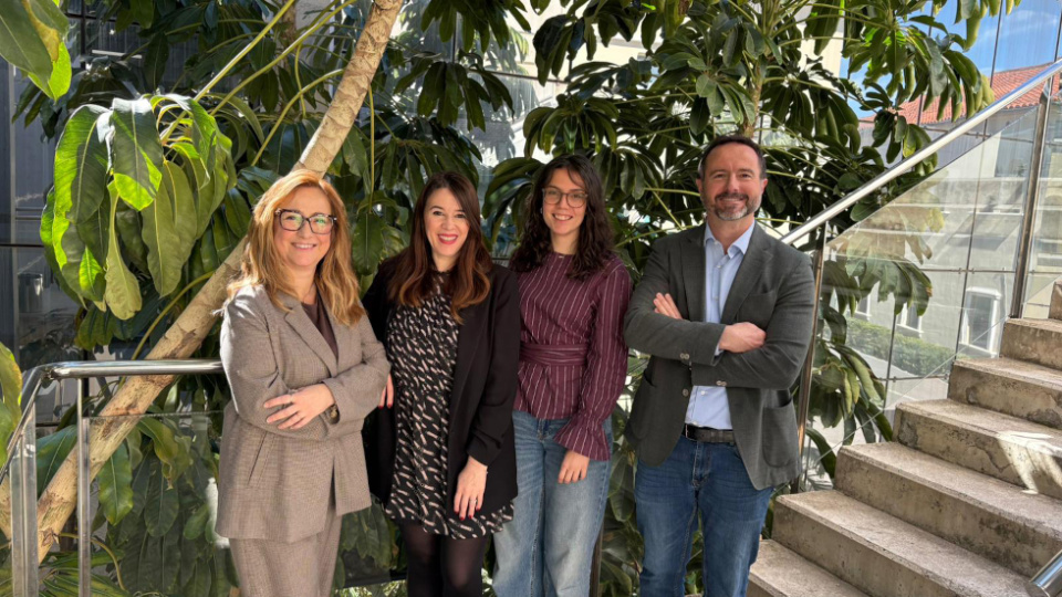 Miembros del equipo de la Fundaci&oacute;n Valenciaport que participan en este proyecto (de izqda. a dcha.: Noem&iacute; Monterde, Carolina Navarro, In&eacute;s Gonz&aacute;lez y Jorge Marcos).