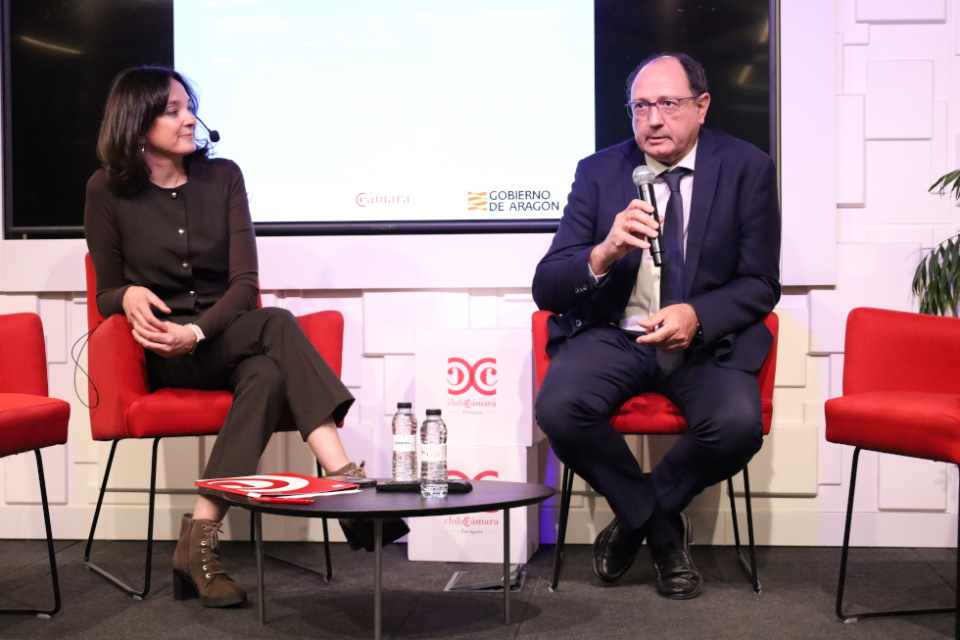 La jornada, celebrada en la C&aacute;mara de Comercio de Zaragoza en el marco de la III Semana de la Pyme en Arag&oacute;n, reuni&oacute; a expertos jur&iacute;dicos y empresariales.