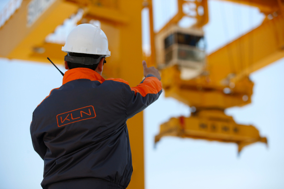 Desde KLN se&ntilde;alan que el impacto del cierre del Estrecho de Ormuz refleja una transformaci&oacute;n estructural en la log&iacute;stica global.