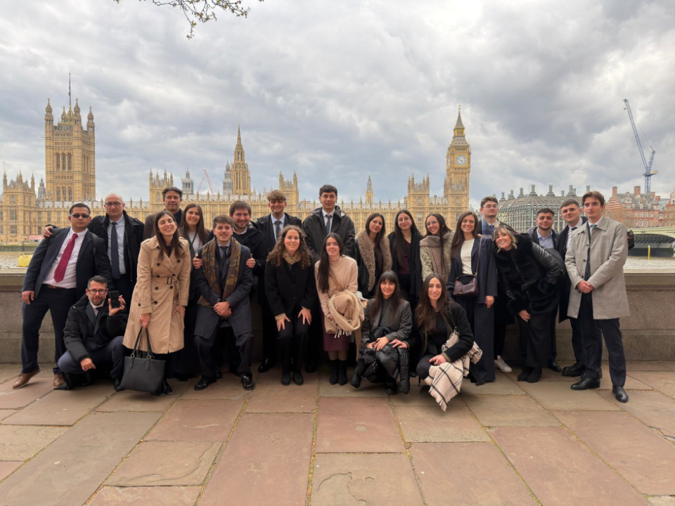 Alumnos de la 34&ordf; edici&oacute;n del MGPT durante su viaje de estudios a Londres.