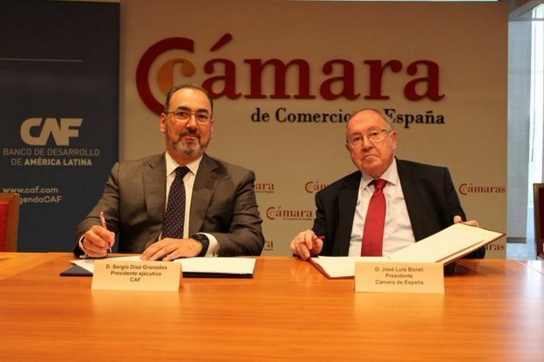 La firma del Memorando de Entendimiento.