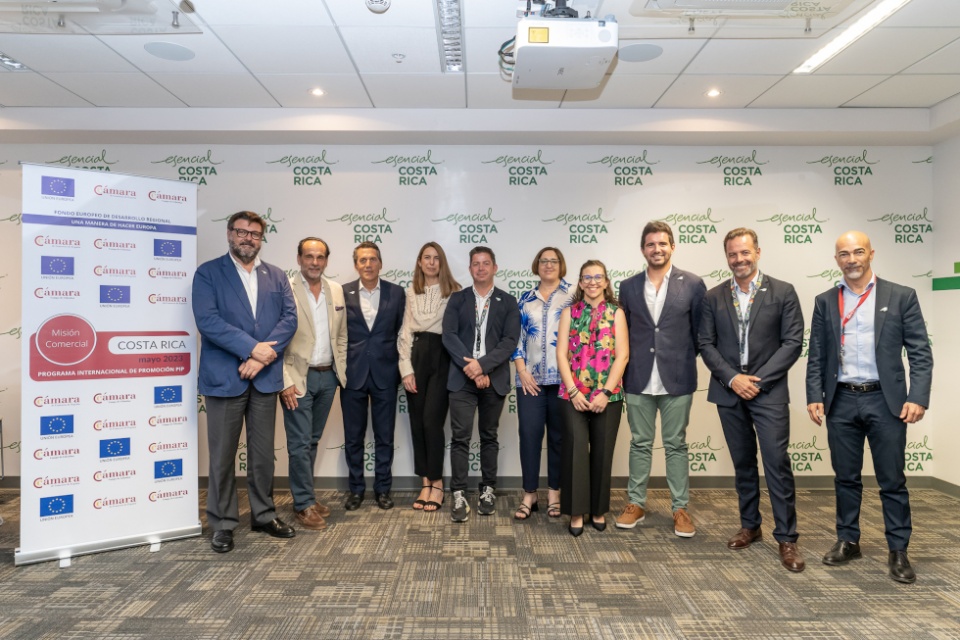 Grupo de empresas de la comarca participantes en la misión comercial a Costa Rica celebrada en 2023.
