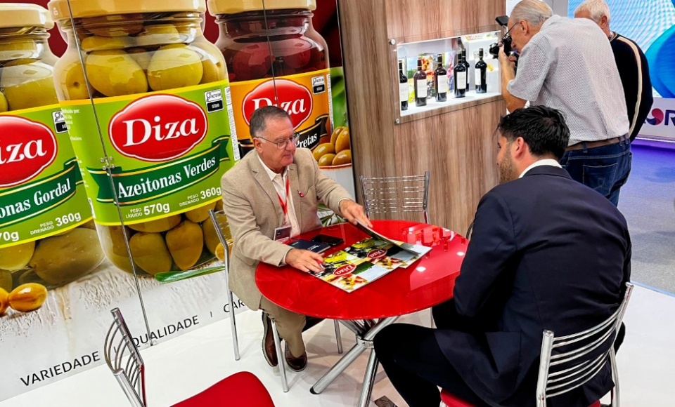 La agencia pública organiza una agenda comercial con más de 60 reuniones en el marco de la feria de alimentación APAS Show Brasil