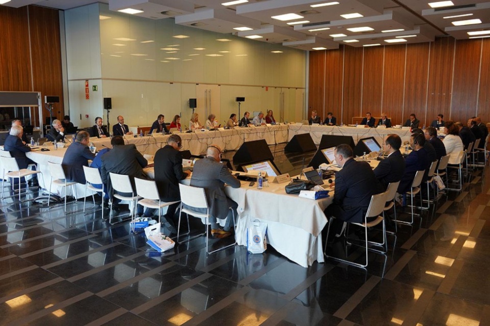 Los representantes de Marruecos y España durante la reunión.