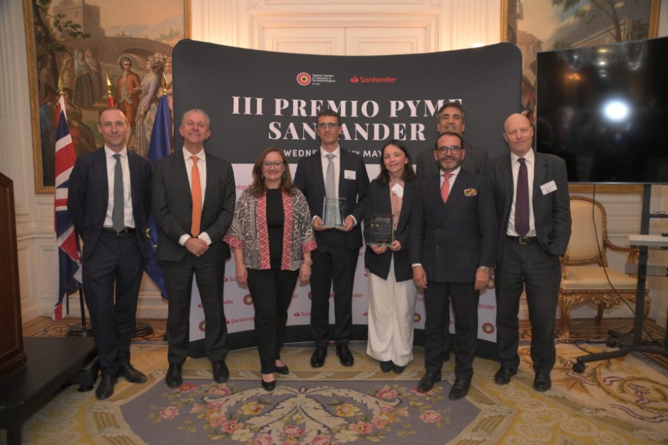 Chemfix y La Maritxu reciben los III Premios PYME Santander por su impulso al comercio y la inversión España-Reino Unido