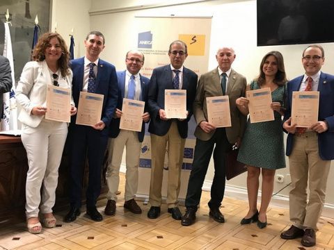 La entrega se llevó a cabo en Madrid.