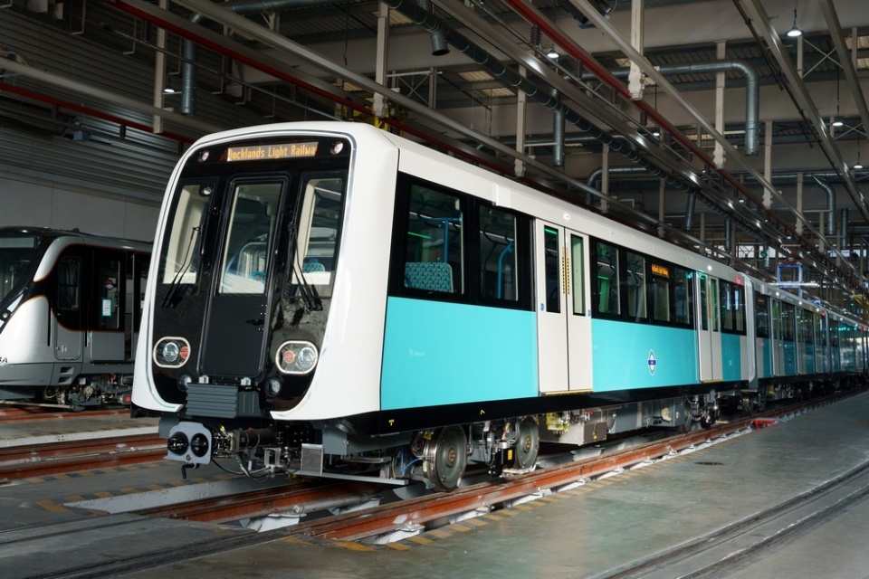 Trenes para DLR.
