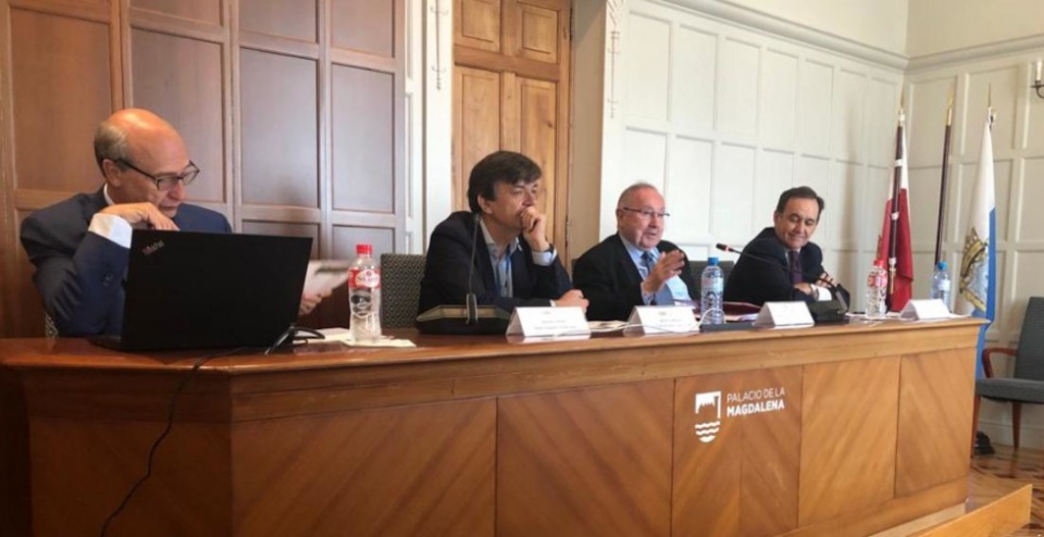 José Luis Bonet en el campus de la UIMP de Santander