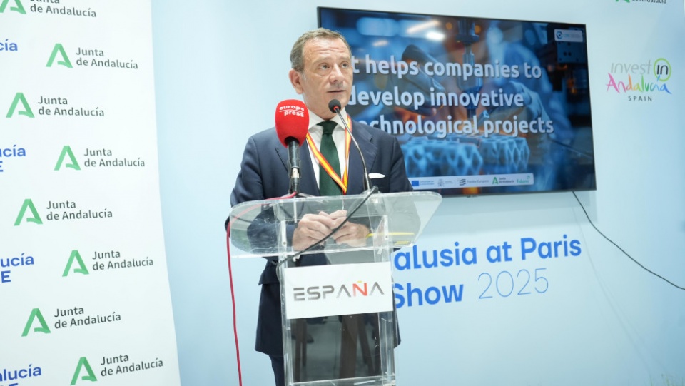 Antonio Castro, director general de Andalucía TRADE, presenta CFA en LeBourge.