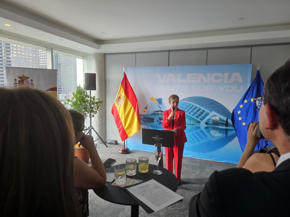 La Generalitat presenta en Montreal el nuevo vuelo directo con València operado por Air Transat.