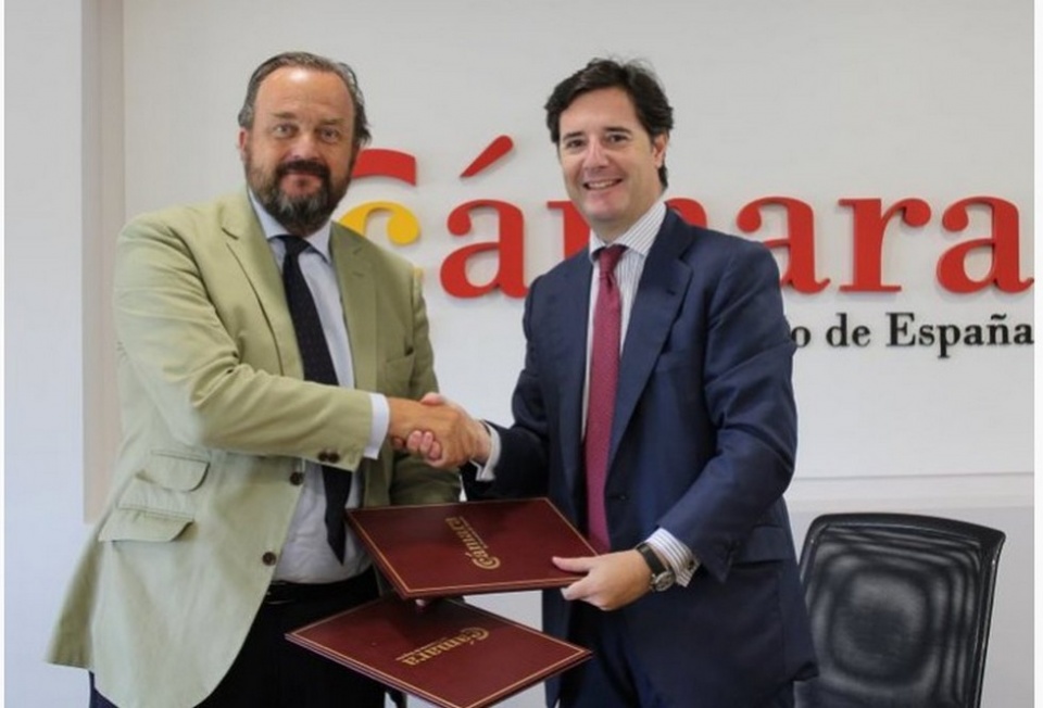 La firma del acuerdo.