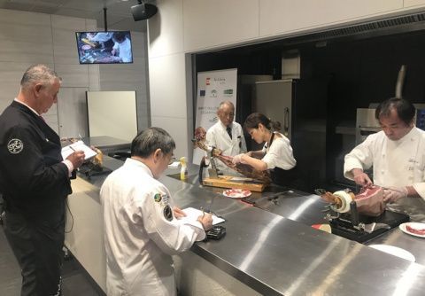 Concurso de Cortadores de Jamón en Japón en 2019.