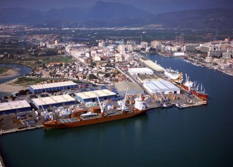 Puerto de Gandía-Muelle Serpis.