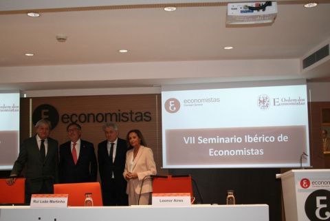 https://empresaexterior.com/art/70946/los-economistas-de-espana-y-portugal-advierten-de-que-ambos-paises-pueden-salir-muy-perjudicados-ante-un-brexit-sin-acuerdo