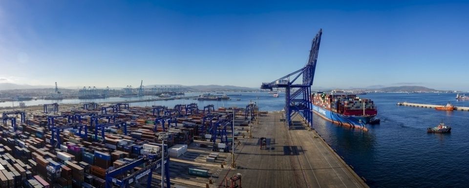 Puerto de Algeciras, escala COSCO Taurus agosto 2022.