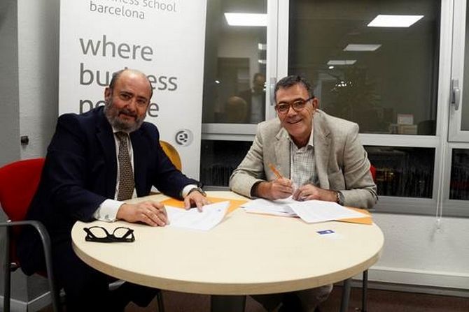 Jes&uacute;s L&oacute;pez Zaballos - Director Escuela FEF,  Presidente EFFAS y Miembro del Consejo ACIIA  y Miquel Espinosa, Director General EADA Business School.
