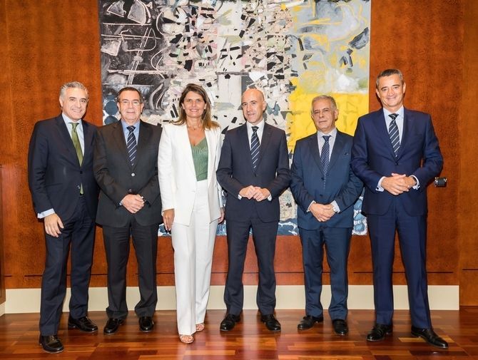 Faustino Ortiz, Jos&eacute; Ignacio Fanego, Rosario Rey Garc&iacute;a, Manuel P&eacute;rez Meneses, Pedro Embid y Juan Luis Vidal.