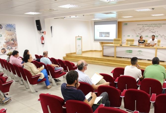 Jornada sobre “Introducción a la Ley FSMA” organizada en la sede de Extenda.