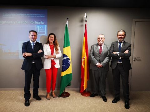 Tras el acto de inauguración tuvo lugar la conferencia extraordinaria impartida por el Director General de la APV.