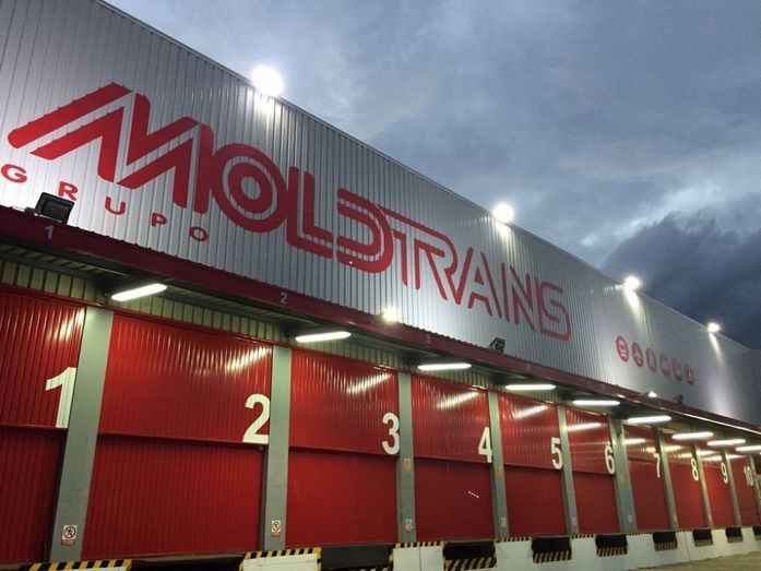 Muelles de carga Moldtrans Valencia.