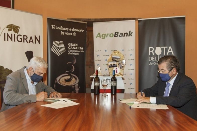 La firma del convenio.