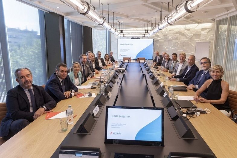 Reunión de la Junta Directiva de SERNAUTO celebrada en Barcelona.