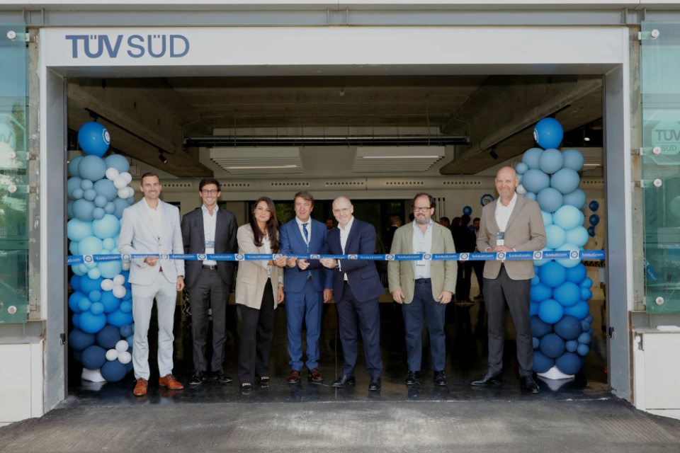 TÜV SÜD, inauguración en Tres Cantos.